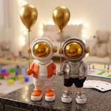 Astronaut Balloon Statue